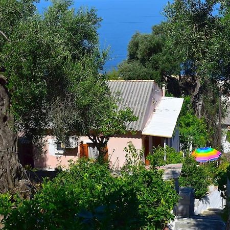 Kiki'S Beautiful House On Famous Village Pentátion Екстериор снимка