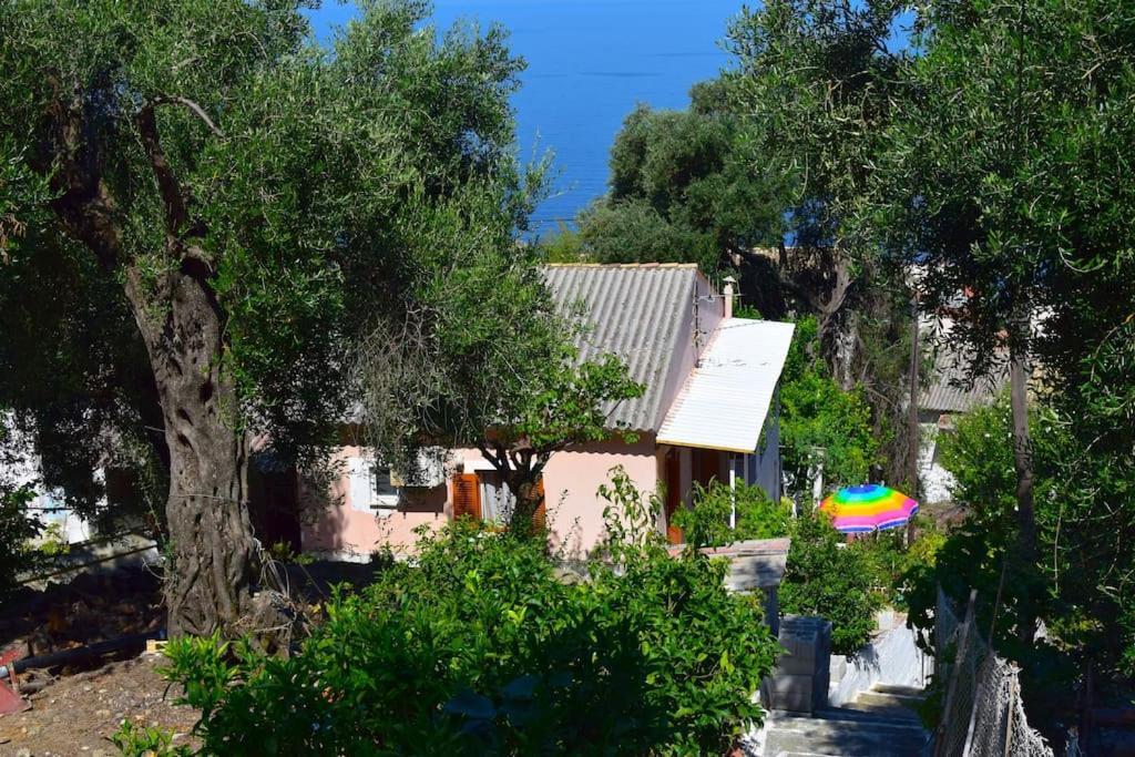 Kiki'S Beautiful House On Famous Village Pentátion Екстериор снимка